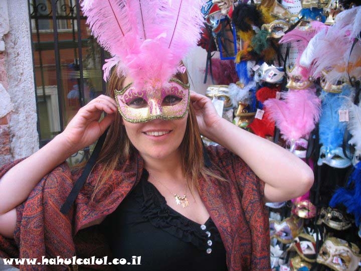 29216_405210941029_5465125_n